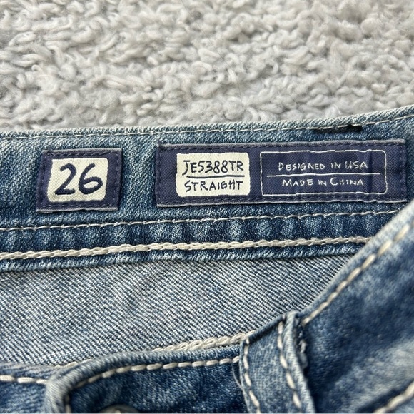 Miss Me Jeans Womens 26 Straight Leg Style JE5388TR Light Wash Low Rise Wings - Picture 2 of 4